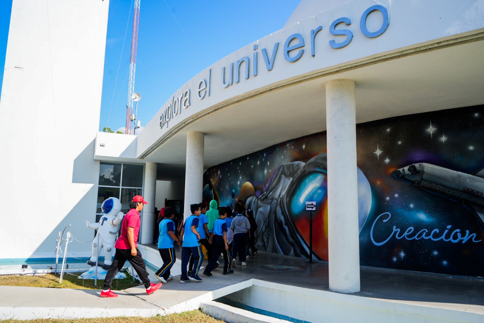 Incrementa afluencia de visitantes locales y extranjeros en el MUCH y Planetario Tuxtla