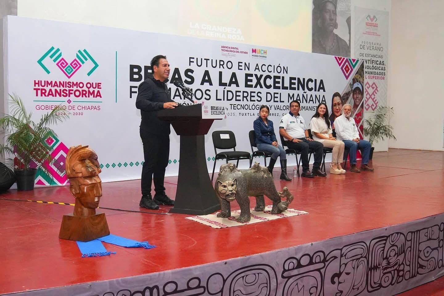 Chiapas impulsa el talento estudiantil con becas para fortalecer la ciencia y la tecnología