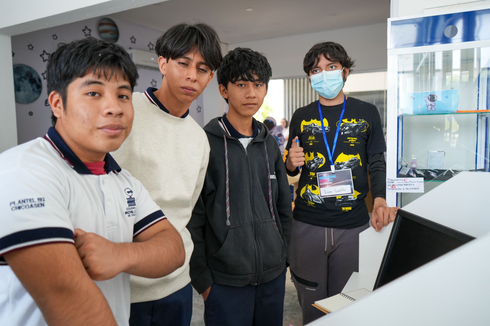Jóvenes chiapanecos presentan prototipos de ciencia y tecnología y exploran el cosmos