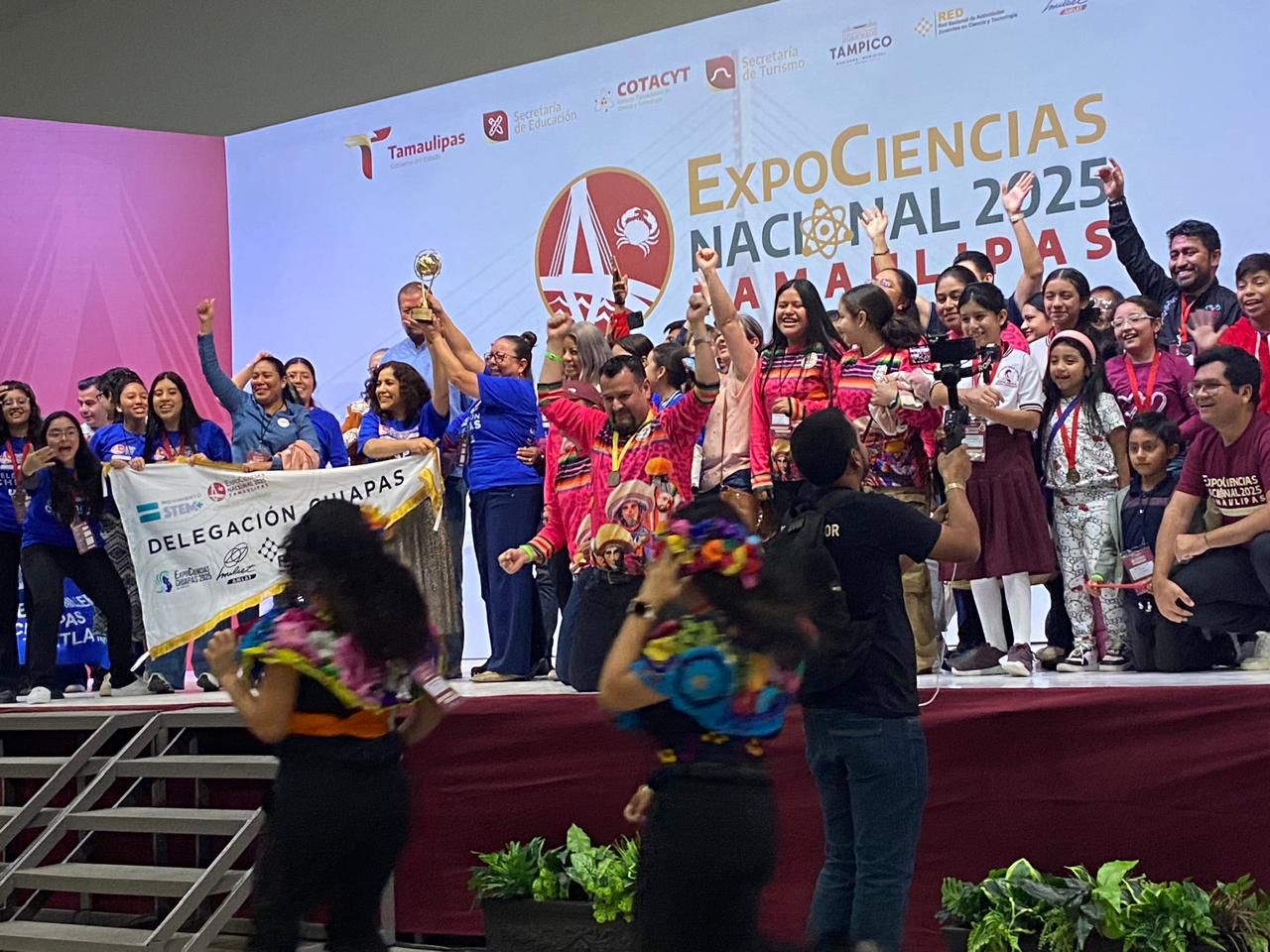 Chiapas obtiene el Galardón a la Mejor Delegación de México en la ExpoCiencias Nacional 2025